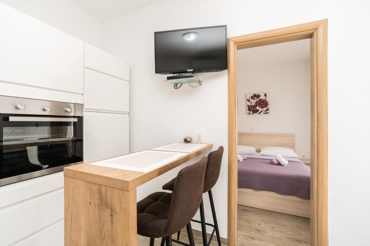 Apartmani Jadranka Starigrad Exterior photo