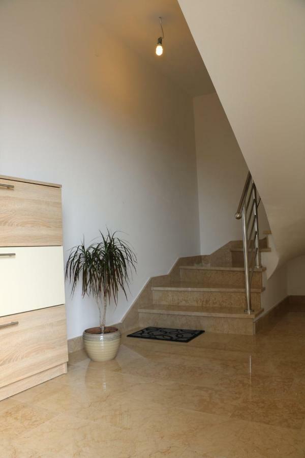 Apartmani Jadranka Starigrad Exterior photo