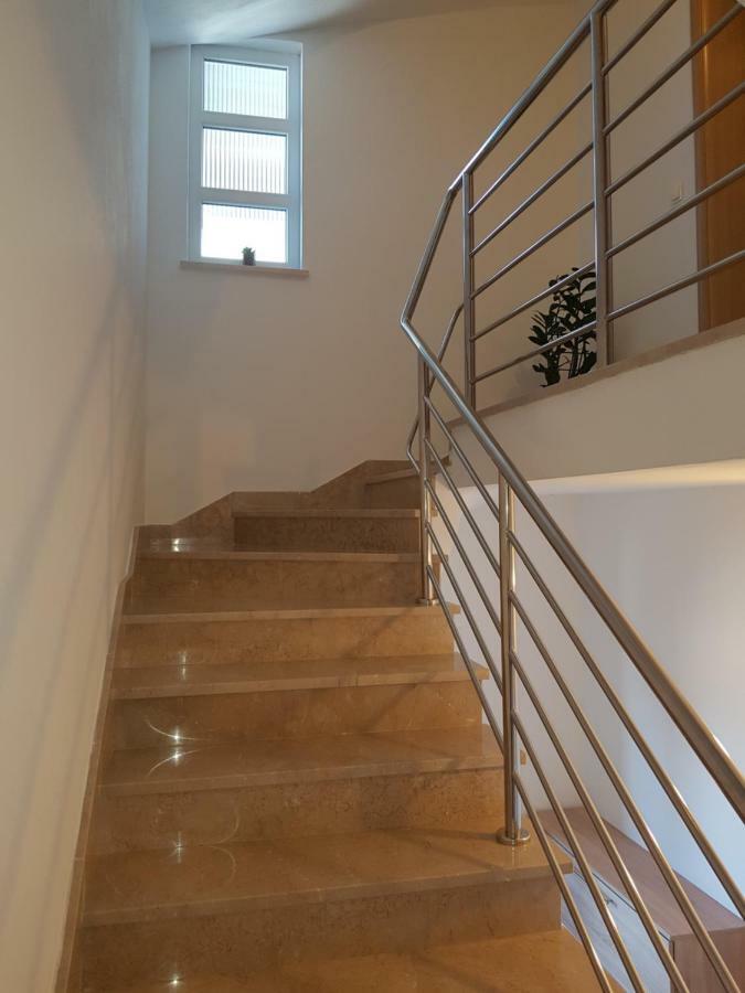Apartmani Jadranka Starigrad Exterior photo