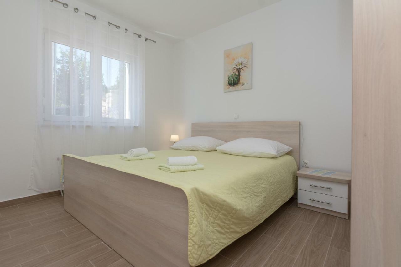 Apartmani Jadranka Starigrad Exterior photo