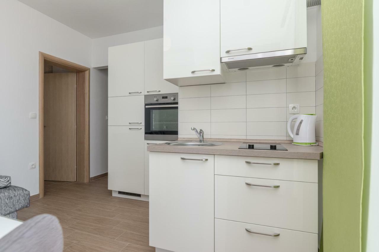 Apartmani Jadranka Starigrad Exterior photo