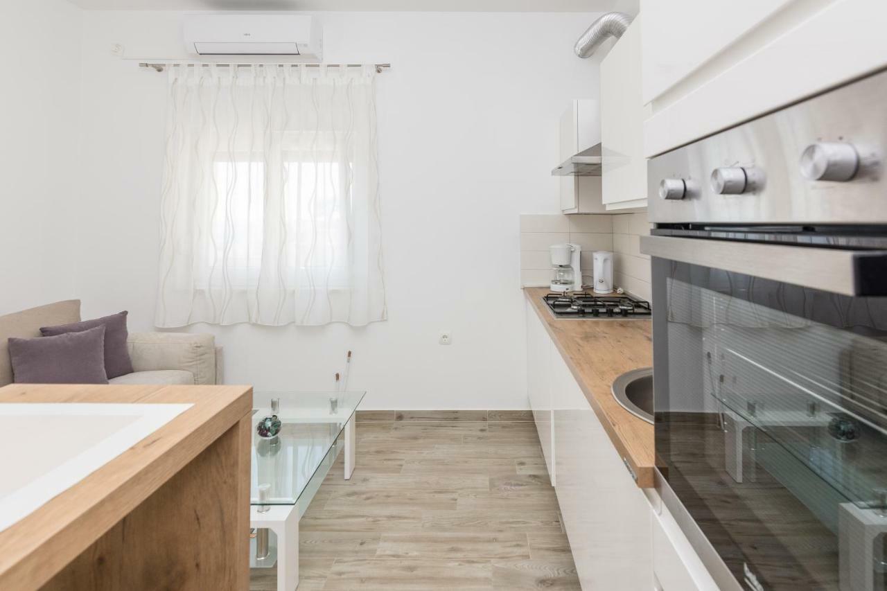 Apartmani Jadranka Starigrad Exterior photo