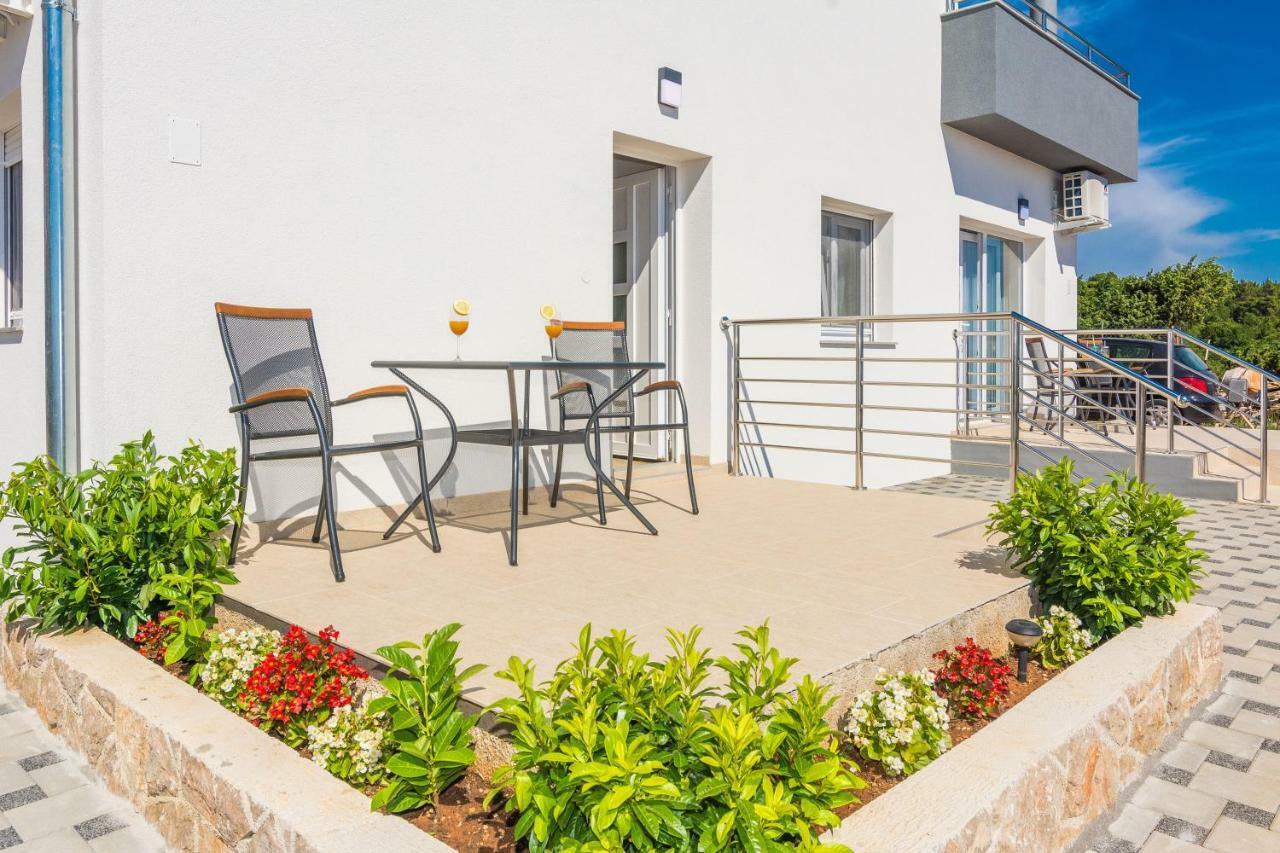 Apartmani Jadranka Starigrad Exterior photo