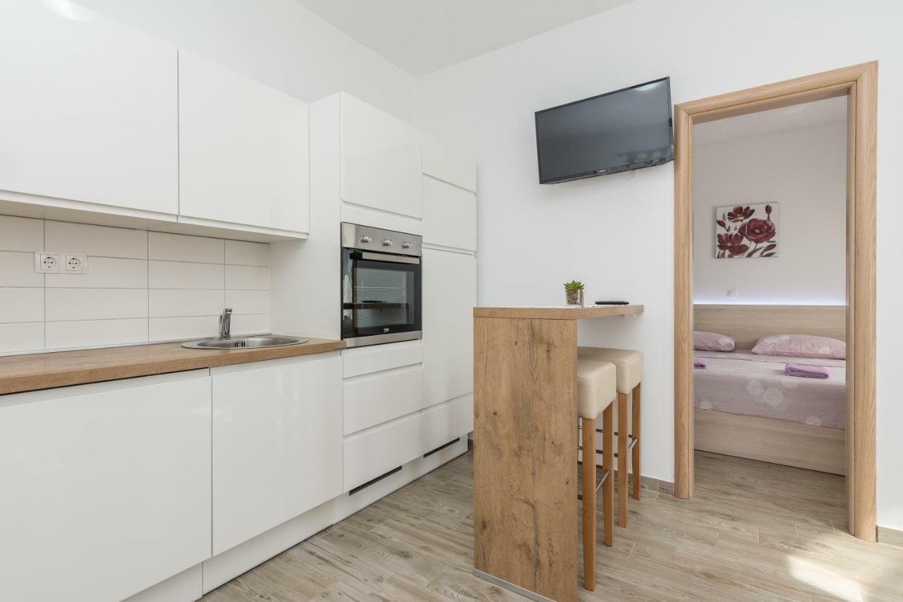 Apartmani Jadranka Starigrad Exterior photo